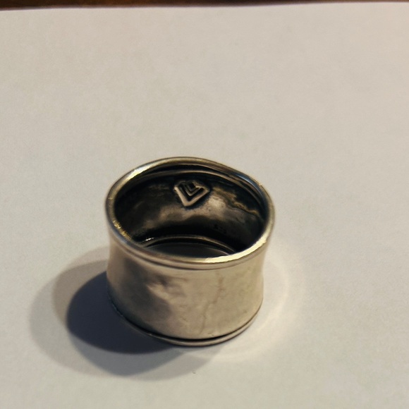 Silpada Wide Silver Band Ring - Picture 2 of 2